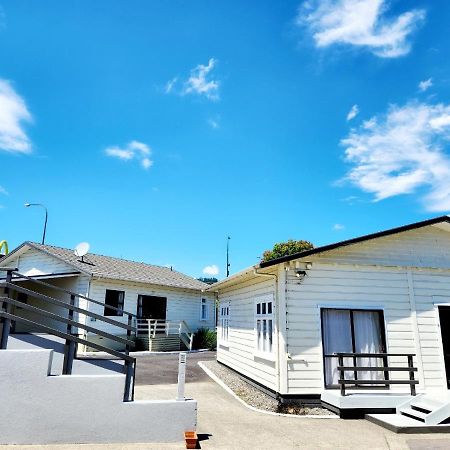 טאומרנוי Kelly'S Riverside Motel מראה חיצוני תמונה