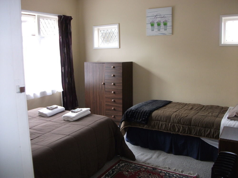טאומרנוי Kelly'S Riverside Motel מראה חיצוני תמונה