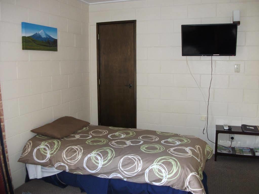 טאומרנוי Kelly'S Riverside Motel מראה חיצוני תמונה